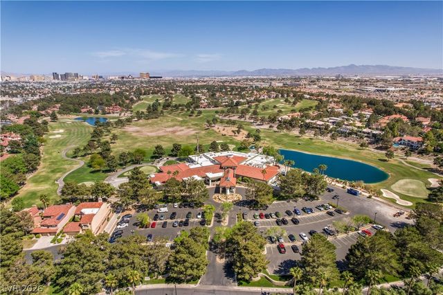 8211 Round Hills Circle, Las Vegas, NV 89113