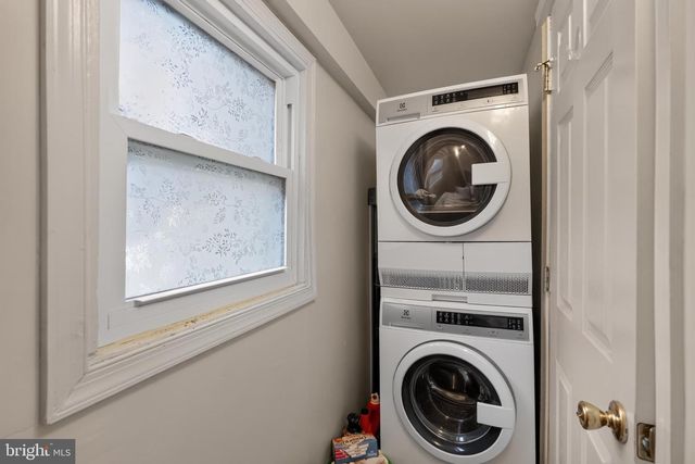 102 1ST AVE, Pitman, NJ 08071