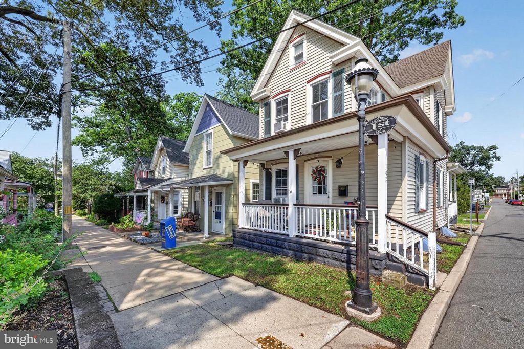 102 1ST AVE, Pitman, NJ 08071