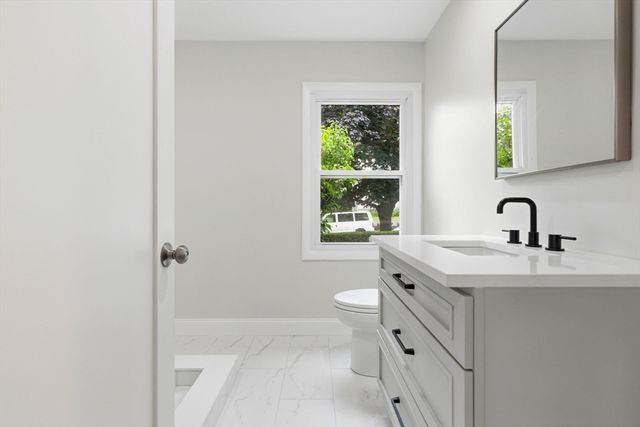 179 Main St 1, Medford, MA 02155