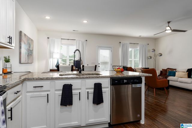 9965 HUNTER PLACE, Warrior, AL 35180