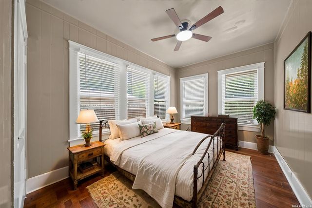 1023 W French Pl, San Antonio, TX 78212