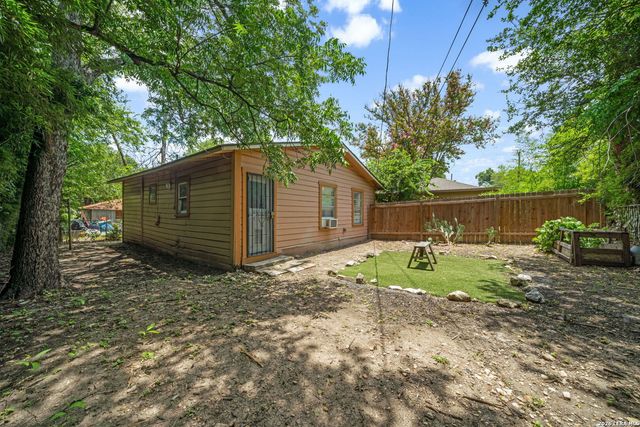 1023 W French Pl, San Antonio, TX 78212