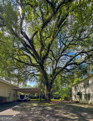 909 Fourth Street NW, Cairo, GA 39828