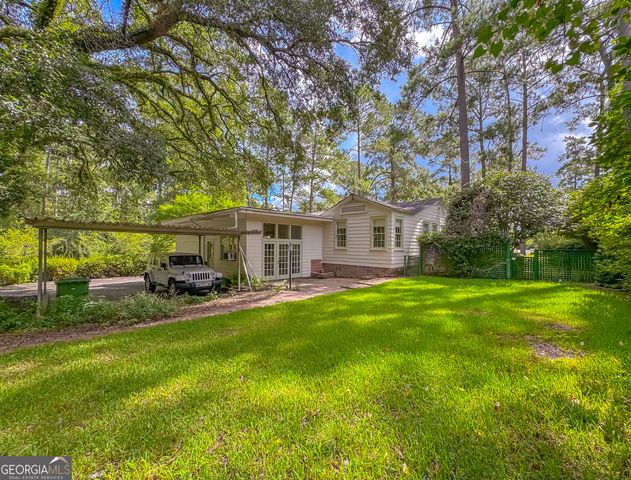 909 Fourth Street NW, Cairo, GA 39828