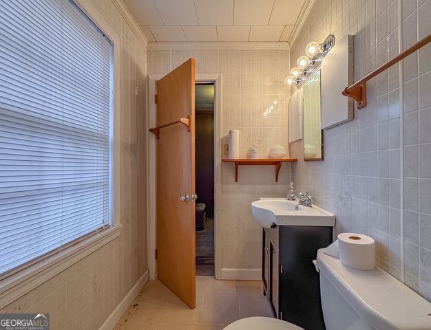 909 Fourth Street NW, Cairo, GA 39828