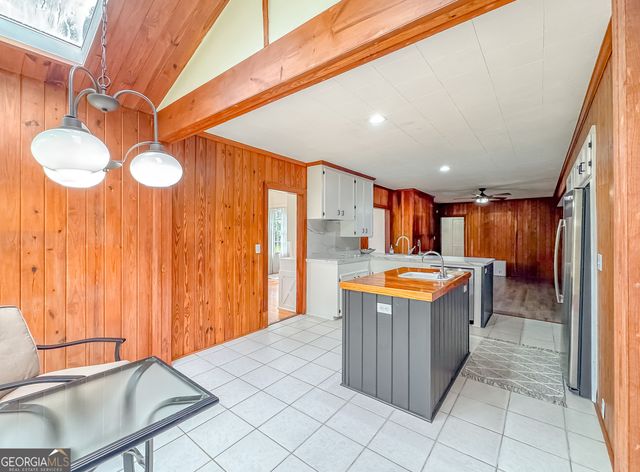 909 Fourth Street NW, Cairo, GA 39828