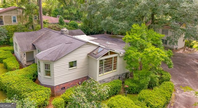 909 Fourth Street NW, Cairo, GA 39828