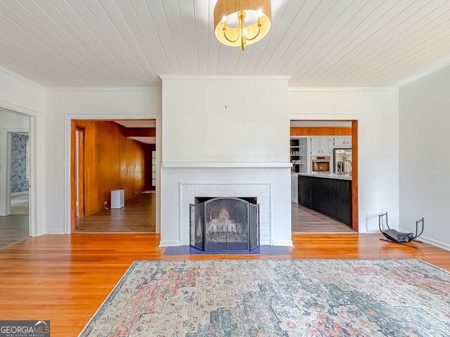 909 Fourth Street NW, Cairo, GA 39828