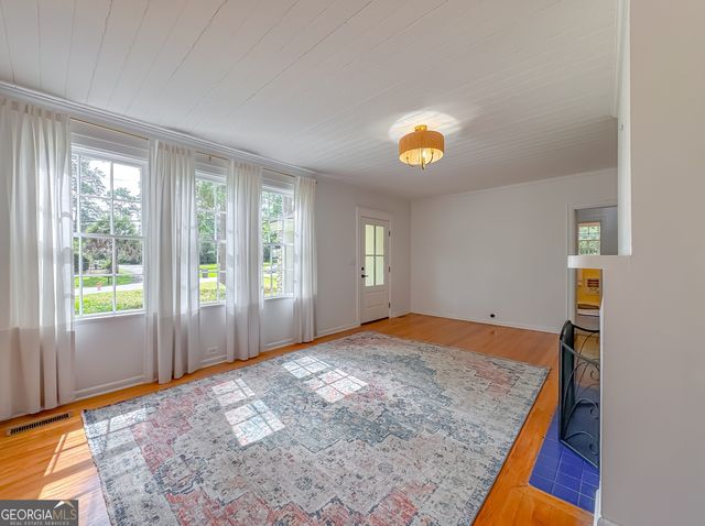 909 Fourth Street NW, Cairo, GA 39828