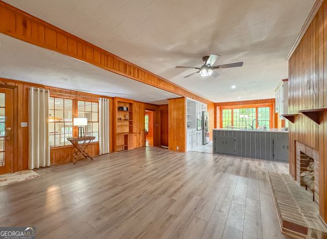 909 Fourth Street NW, Cairo, GA 39828