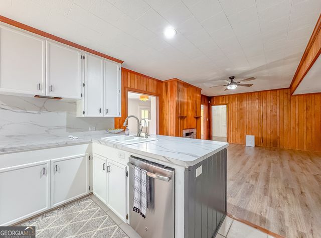 909 Fourth Street NW, Cairo, GA 39828