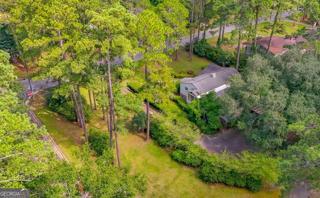 909 Fourth Street NW, Cairo, GA 39828