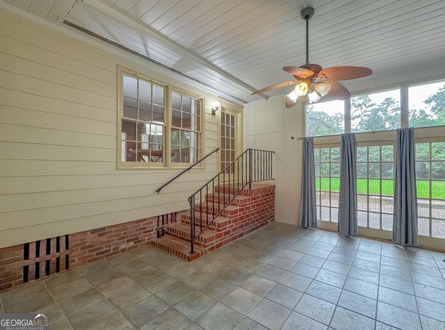 909 Fourth Street NW, Cairo, GA 39828