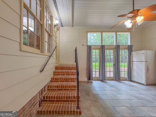 909 Fourth Street NW, Cairo, GA 39828