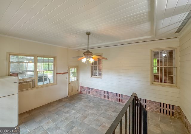 909 Fourth Street NW, Cairo, GA 39828