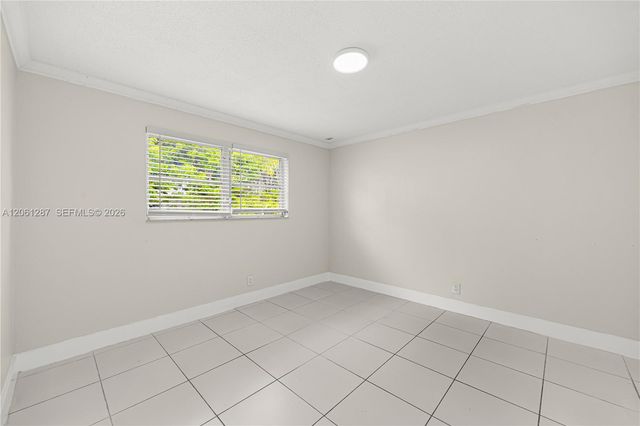 5450 Hollywood Blvd 107, Hollywood, FL 33021