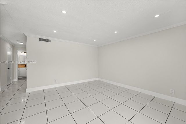 5450 Hollywood Blvd 107, Hollywood, FL 33021