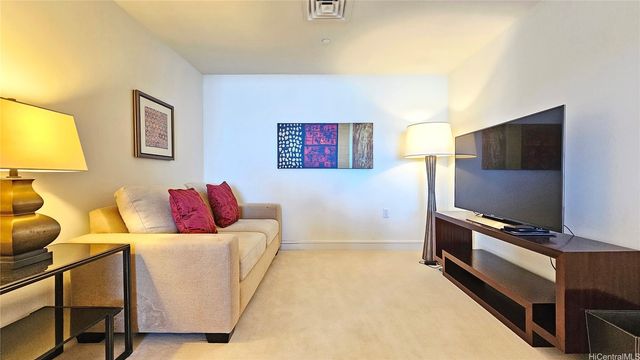 223 Saratoga Road 3603, Honolulu, HI 96815