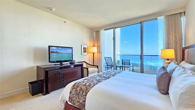 223 Saratoga Road 3603, Honolulu, HI 96815