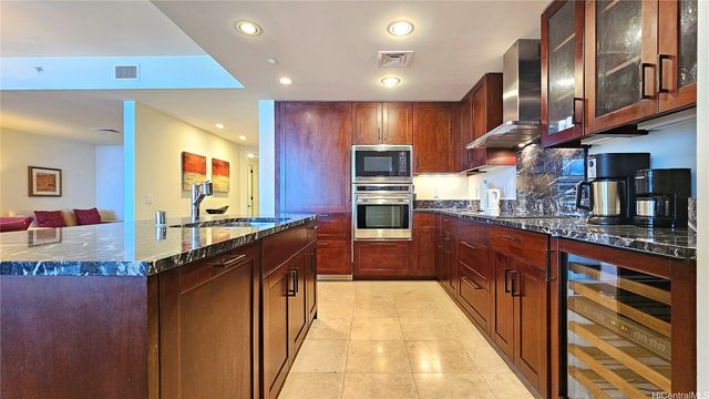223 Saratoga Road 3603, Honolulu, HI 96815