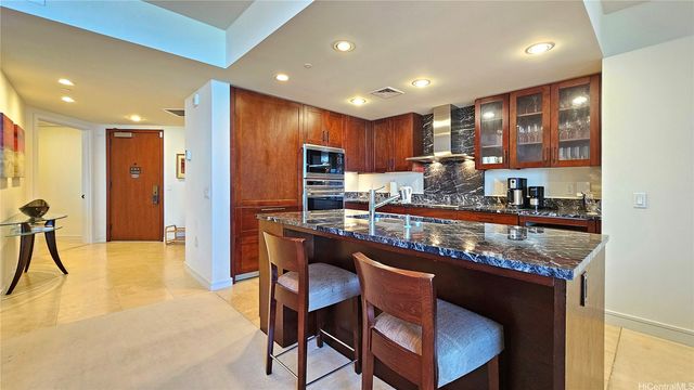 223 Saratoga Road 3603, Honolulu, HI 96815