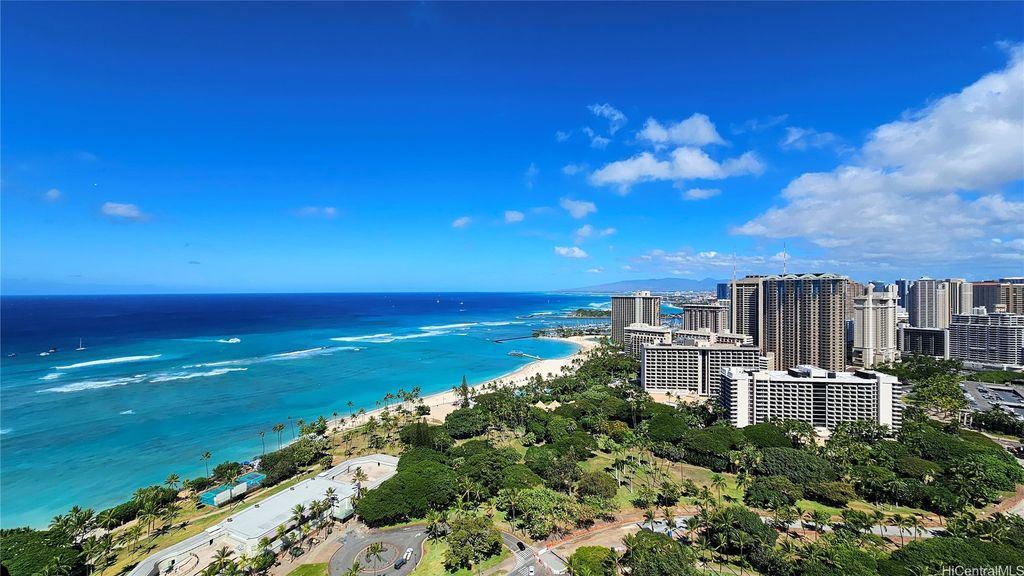 223 Saratoga Road 3603, Honolulu, HI 96815