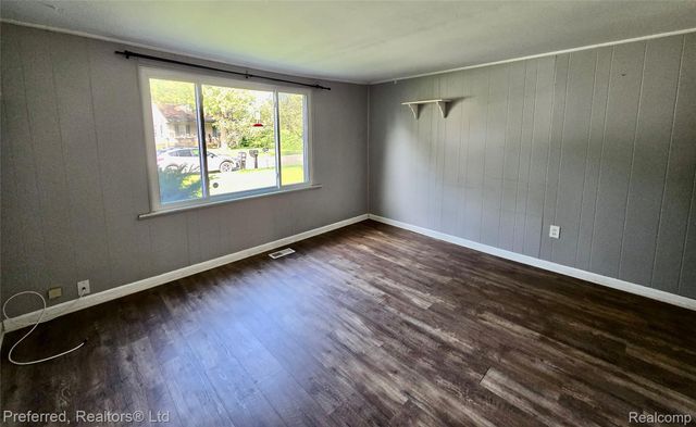 20954 Rensselaer Street, Farmington Hills, MI 48336