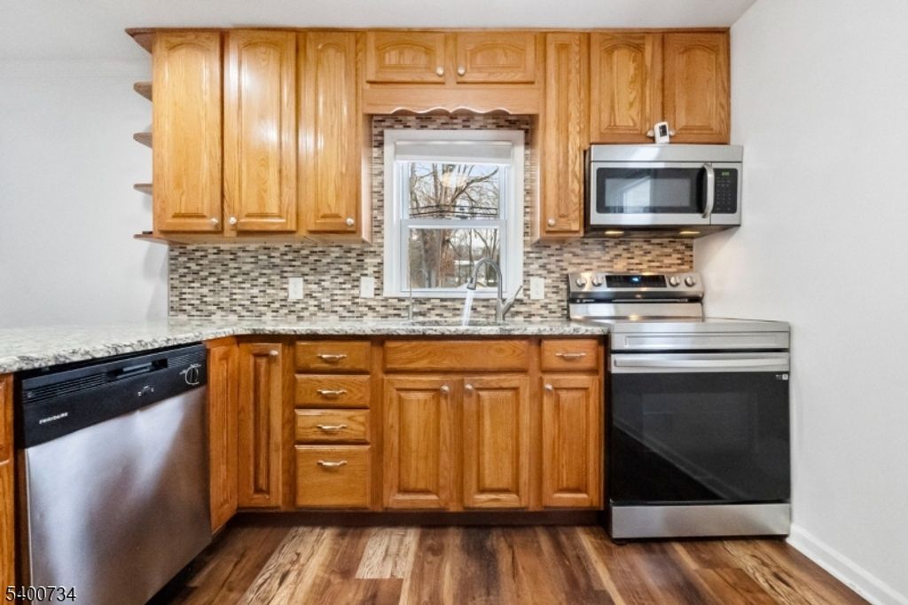 541 Green Pond Rd, Rockaway Twp., NJ 07866 — photo 2
