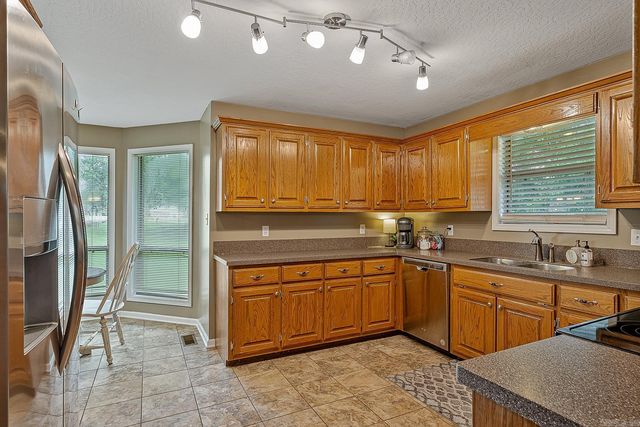 2800 Wildrose, Paragould, AR 72450