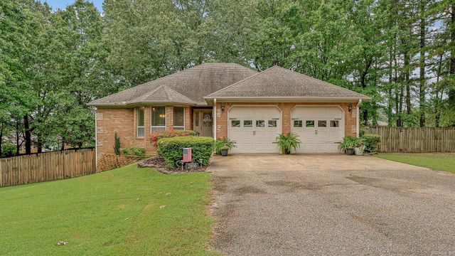 2800 Wildrose, Paragould, AR 72450