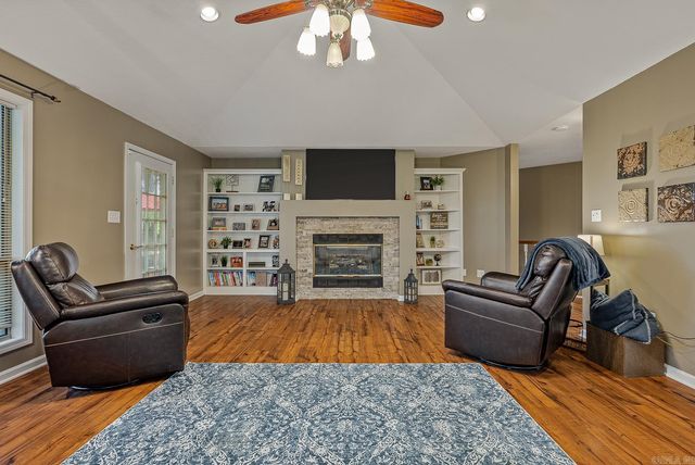 2800 Wildrose, Paragould, AR 72450