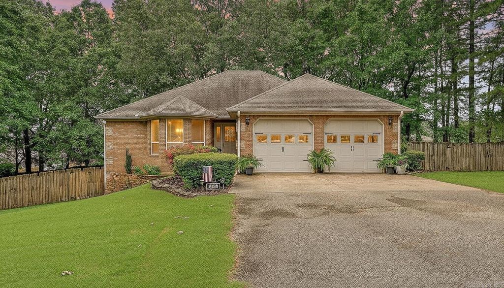 2800 Wildrose, Paragould, AR 72450