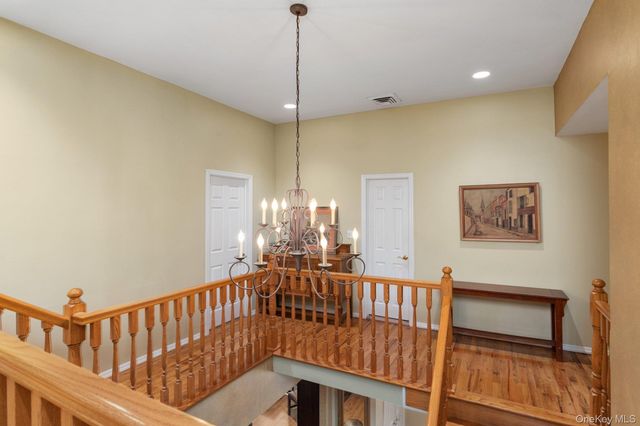 3125 Enos Street, Bellmore, NY 11710