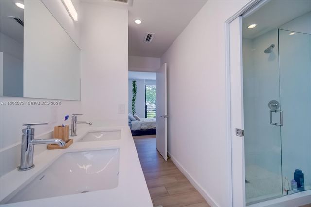 8660 Arboretum Ln, Miami, FL 33138