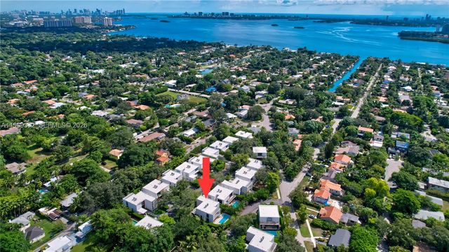 8660 Arboretum Ln, Miami, FL 33138