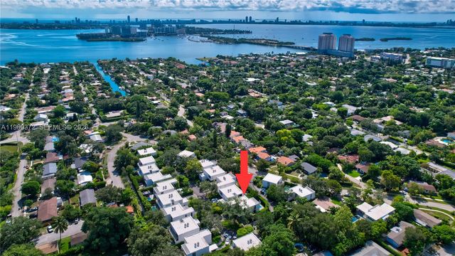 8660 Arboretum Ln, Miami, FL 33138