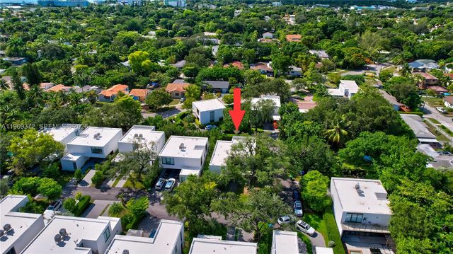 8660 Arboretum Ln, Miami, FL 33138