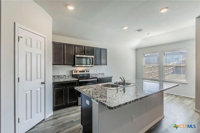 237 Poplin Lane, Troy, TX 76579