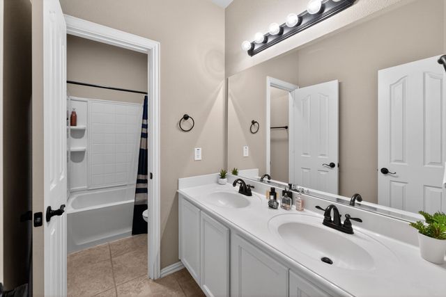 2760 Explorador, Grand Prairie, TX 75054