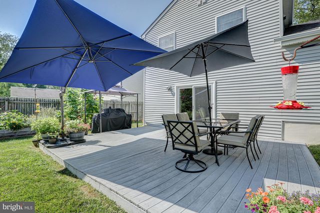 6 THREE RIVERS DR, Newark, DE 19702