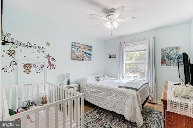 6 THREE RIVERS DR, Newark, DE 19702