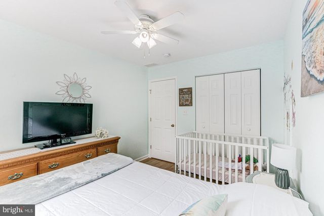 6 THREE RIVERS DR, Newark, DE 19702