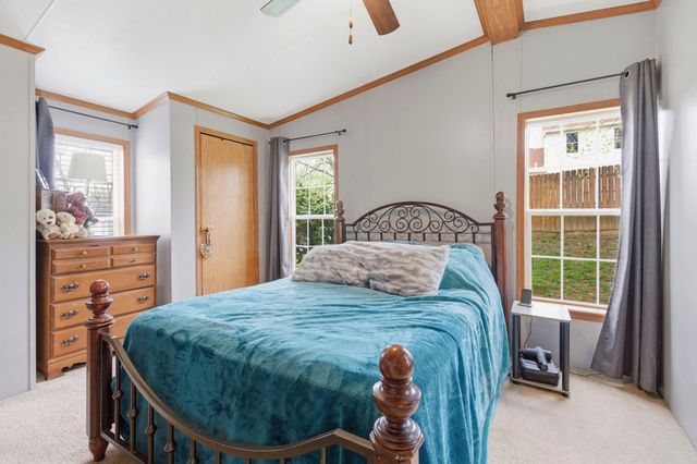 101 Joseph LANE, Mcdonald, PA 15057