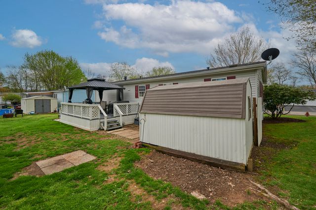 101 Joseph LANE, Mcdonald, PA 15057
