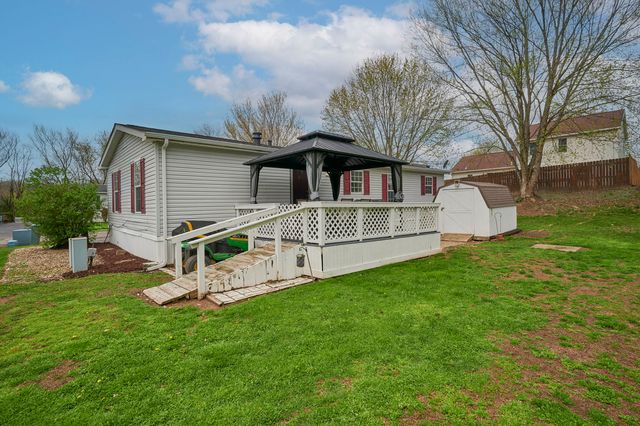 101 Joseph LANE, Mcdonald, PA 15057