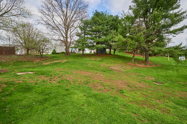 101 Joseph LANE, Mcdonald, PA 15057