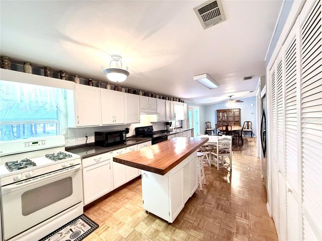 10340 SE 25TH AVENUE, Ocala, FL 34480