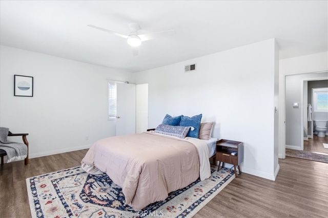 836 S Greengrove, Orange, CA 92866