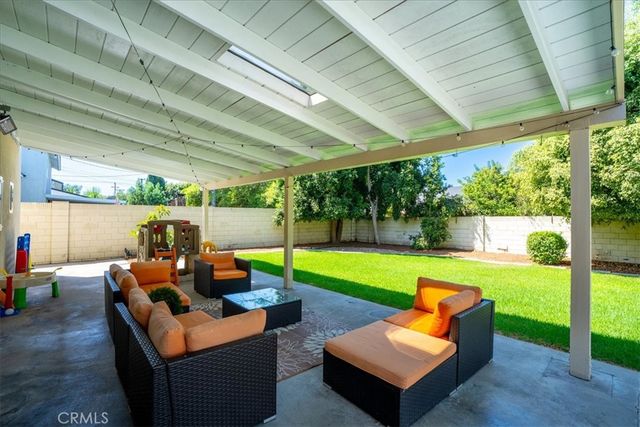 836 S Greengrove, Orange, CA 92866